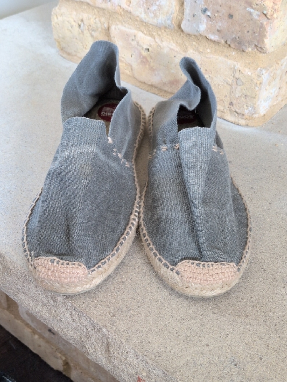 DIEGOS I NWT Handcrafted Washed Graphite Gray Canvas Slip-On Espadrilles, 44 - Picture 2 of 16
